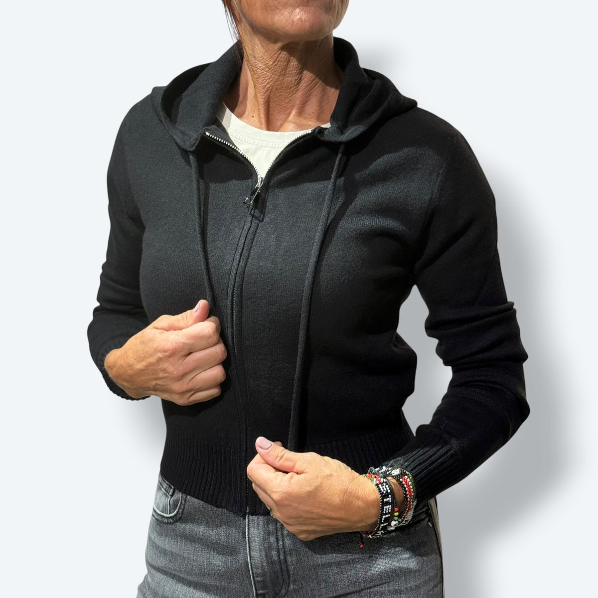 Maglia Zip e Cappuccio